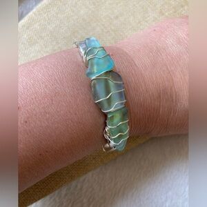 Wire Wrapped Stones Hinged Bracelet‎